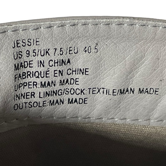 ShoeDazzle 9.5 Jessie boots taupe - Picture 4 of 10